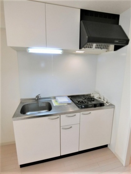 キッチン　※別の部屋の写真です