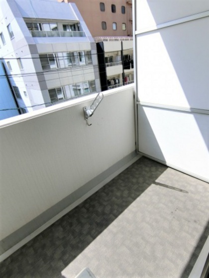 バルコニー　※別の部屋の写真です