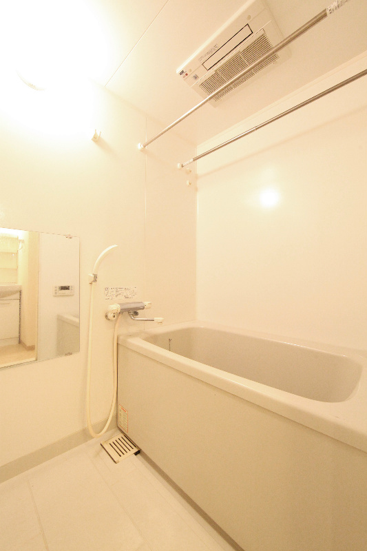 バス・シャワールーム　バスルーム