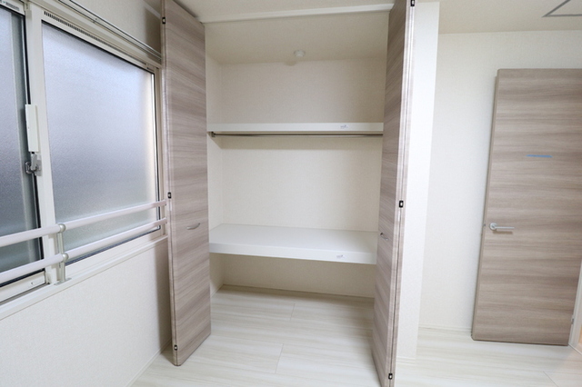 収納　３０３　クローゼット