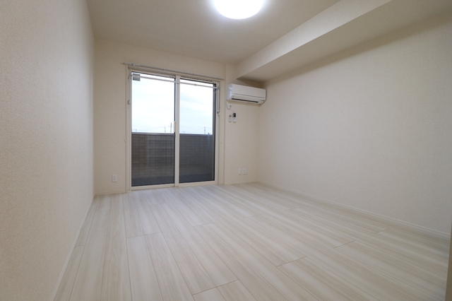 居室・リビング　３０３　ＬＤＫ