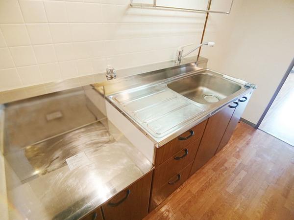 キッチン　２口ガスコンロ設置可！