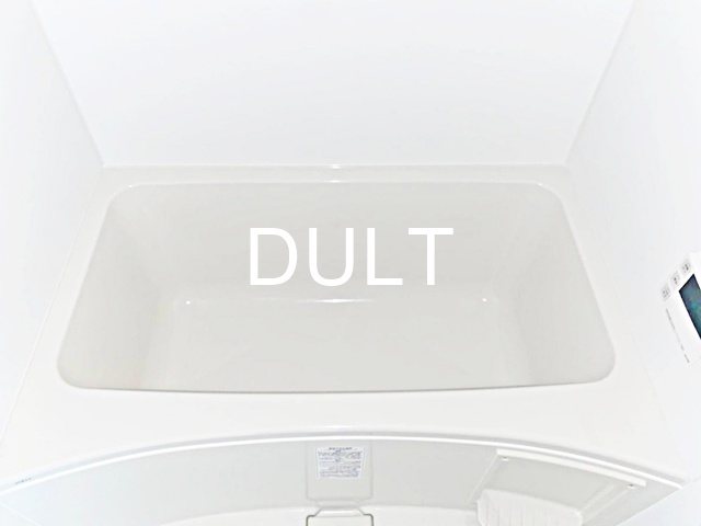 バス・シャワールーム　バスルームです。