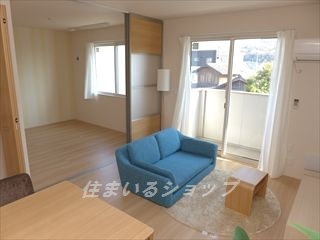 居室・リビング　家具は付属いたしません