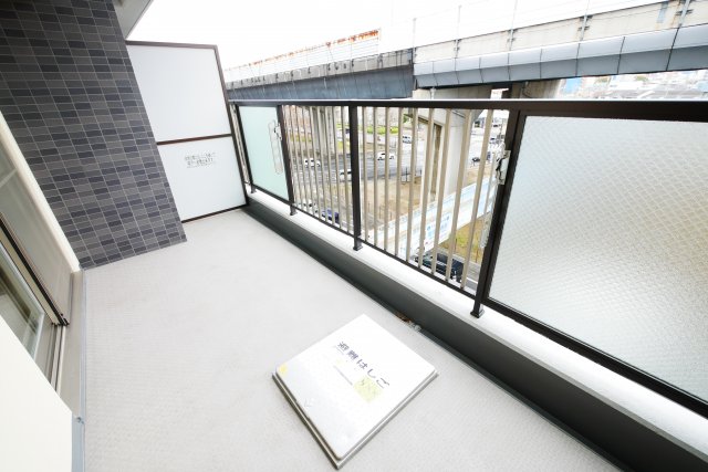 バルコニー　広々としたバルコニーです