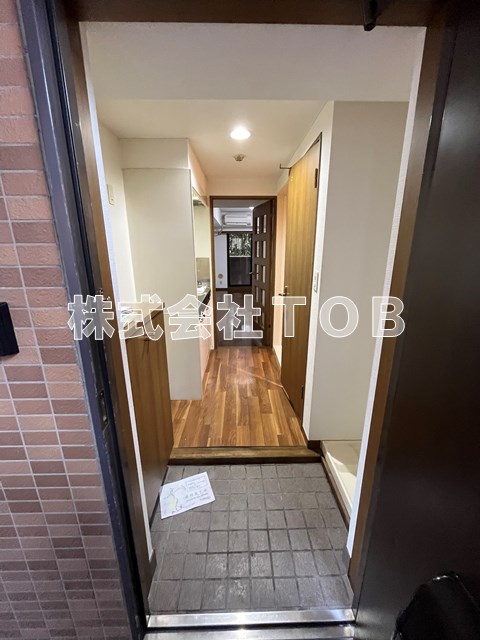 玄関　※別号室参考写真