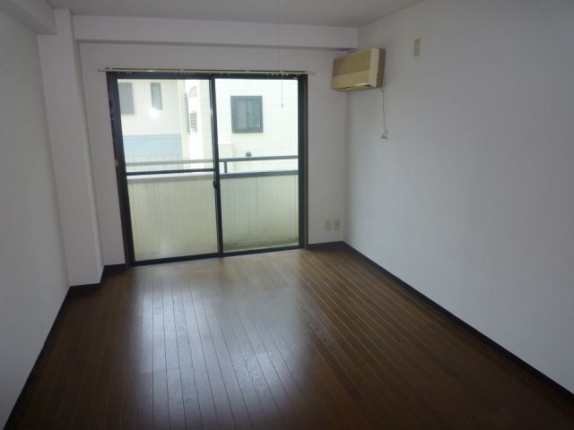 居室・リビング　洋６帖