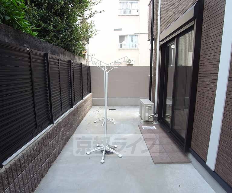 バルコニー　１階は広めの専用庭がございます。