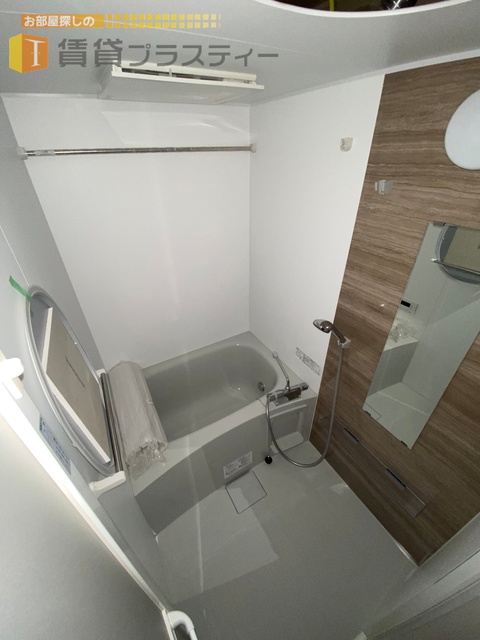 バス・シャワールーム　一日の疲れを癒しましょう。