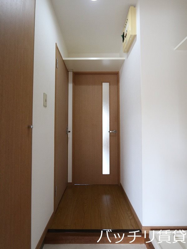 玄関　別号室イメージの為、現状を優先致します。
