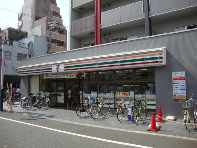 コンビニ　セブンイレブンJR長居駅前店（コンビニ）まで122m