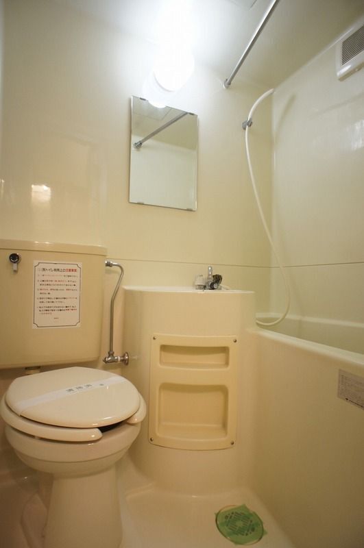 バス・シャワールーム　別号室の参考写真