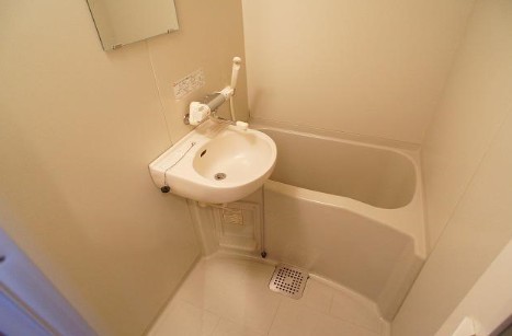 バス・シャワールーム　バス