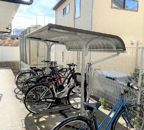 その他共有部分　屋根付き駐輪場