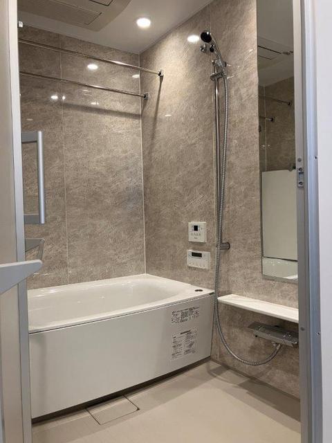 バス・シャワールーム　浴室暖房乾燥機・追焚機能付