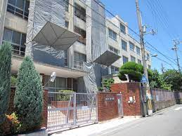 小学校　大阪市立大領小学校（小学校）まで536m