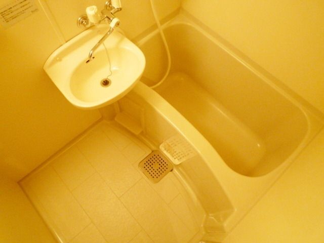 洗面設備　＊別部屋参考写真