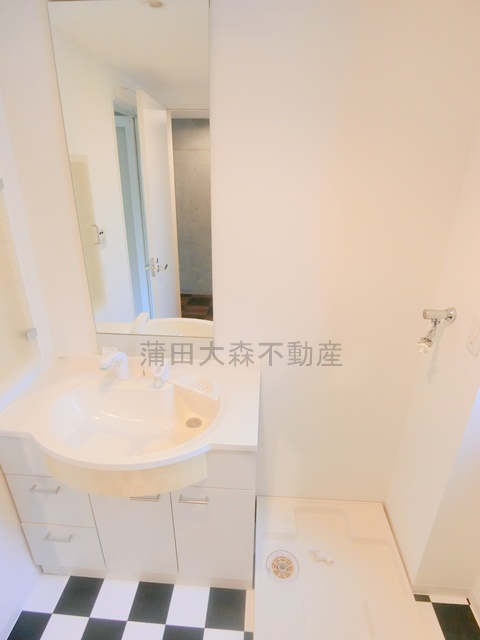 洗面設備　脱衣洗面所　独立洗面台　室内洗濯機置き場