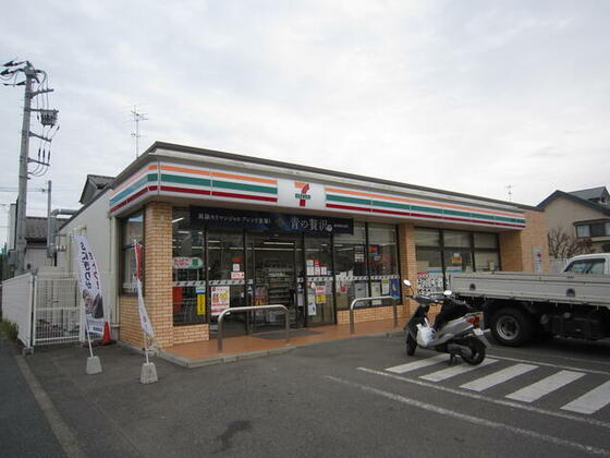 コンビニ　セブンイレブン町田ポプラヶ丘店（コンビニ）まで322m