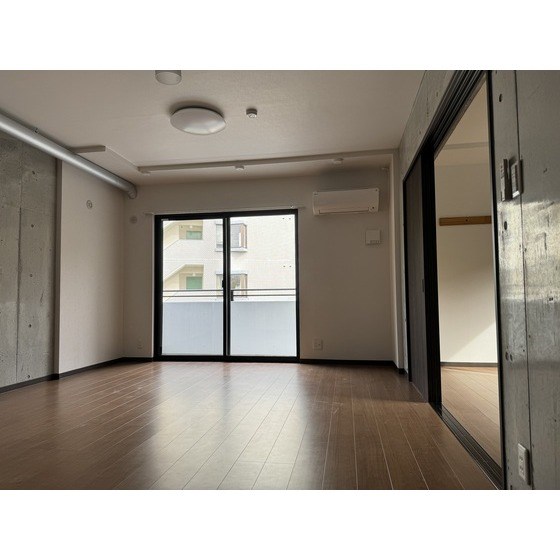 居室・リビング　別部屋写真※現状優先