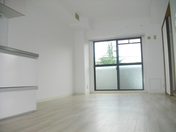 居室・リビング　明るいリビング♪