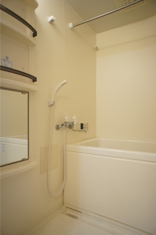 バス・シャワールーム　図面と現状に相違がある場合には現状を優先