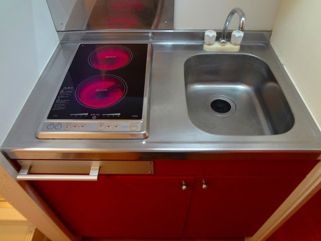 キッチン　同タイプ部屋の写真となり設備等は現況と異なる場合があります。