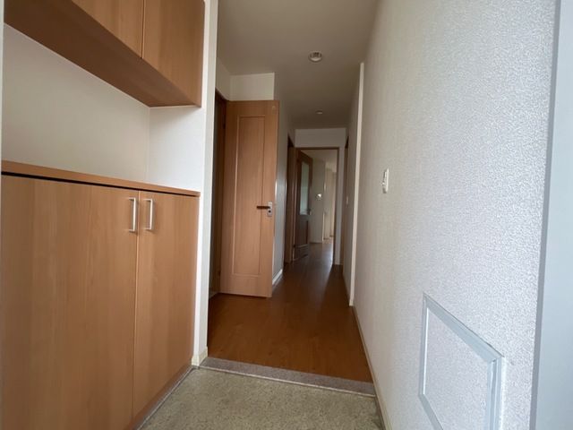 玄関　シンプルで使いやすい玄関です