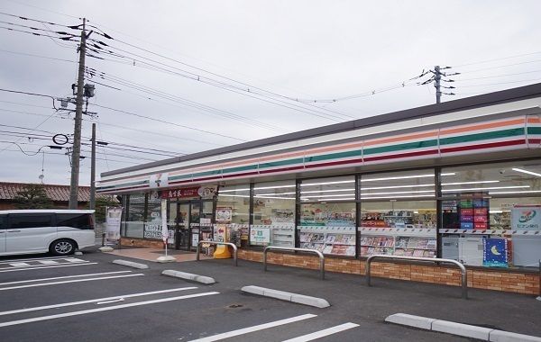 コンビニ　セブンイレブン出雲上塩冶町店（コンビニ）まで850m