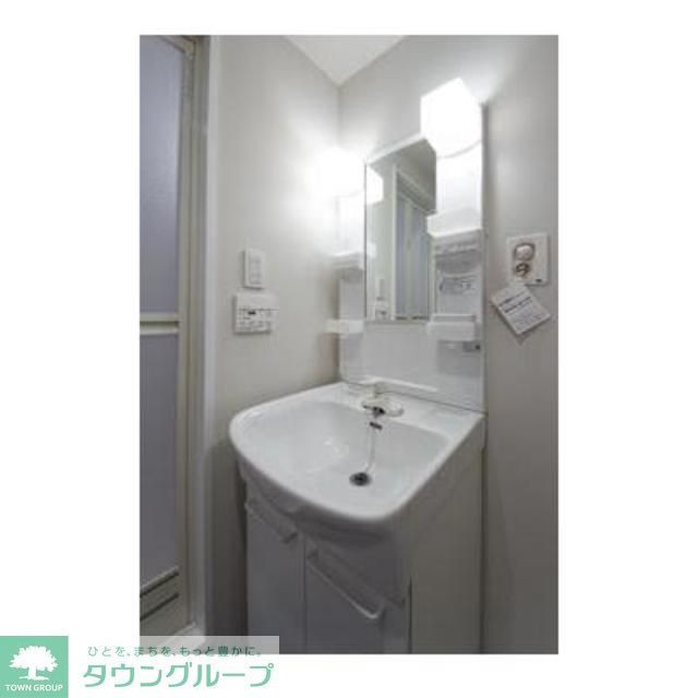 洗面設備　※写真は同タイプ住戸です。