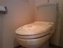 トイレ　落ち着いた色調のトイレです