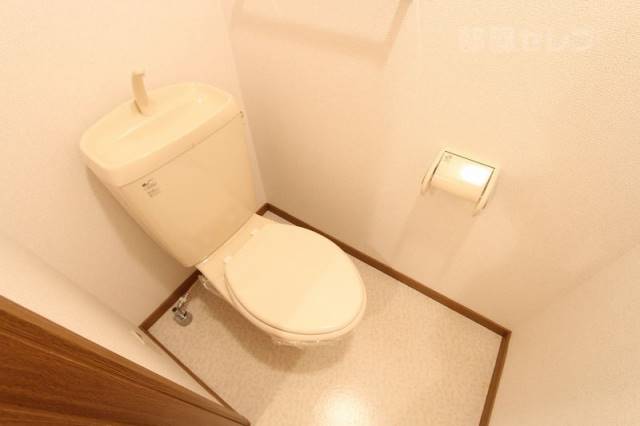 トイレ　※１０５号室の写真です