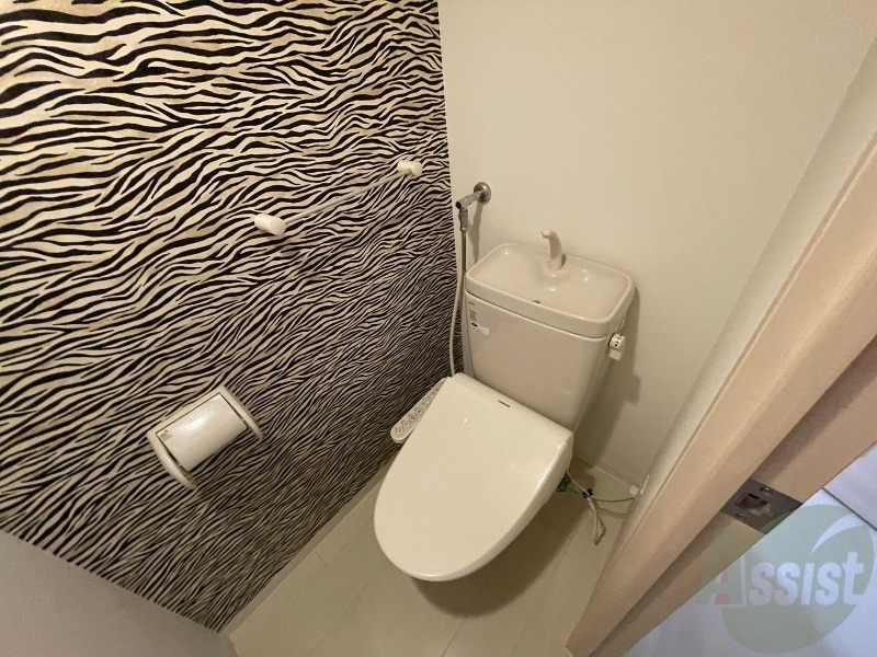 トイレ　ウォシュレット付きのトイレです。シャワートイレは日本の宝。