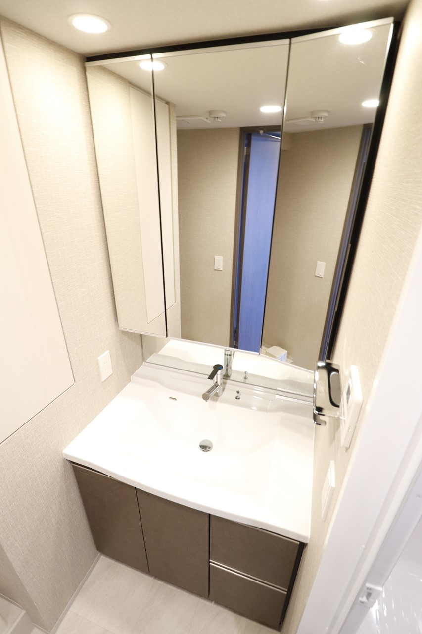 洗面設備　※同物件、別部屋になります。