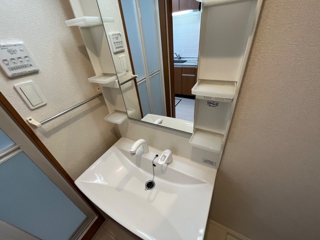 洗面設備　※別室の参考写真の為、現況優先です。