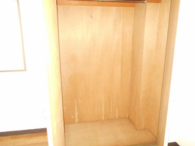 収納　他号室の写真になります。