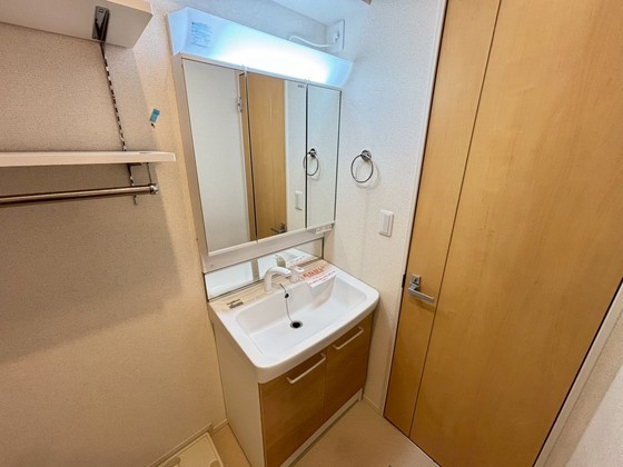 洗面設備　※別部屋の写真です