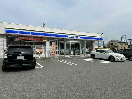 コンビニ　ローソン富山城川原店（コンビニ）まで1600m