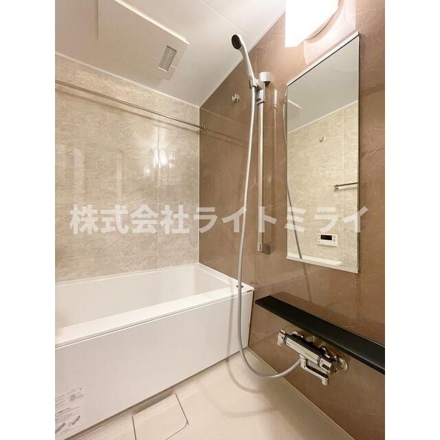 バス・シャワールーム　?