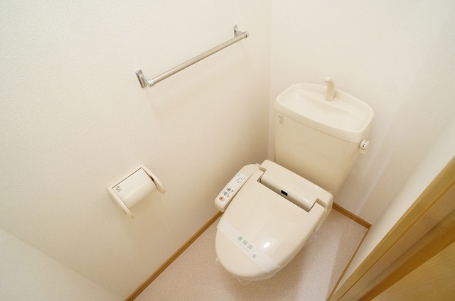 トイレ　図面と現状に相違がある場合には現状を優先