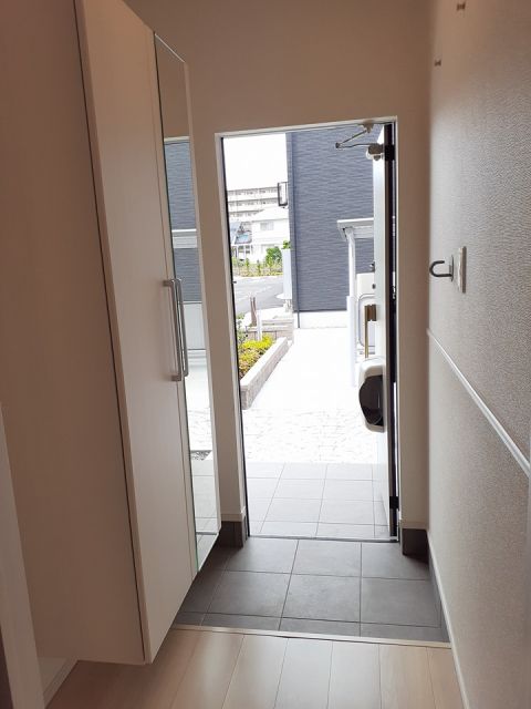 玄関