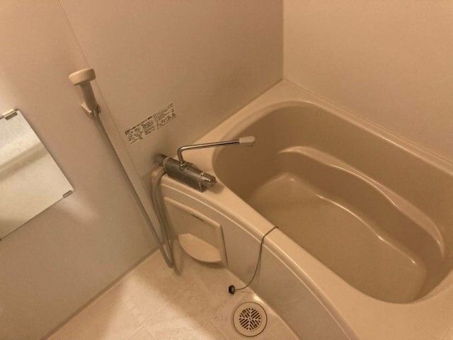 バス・シャワールーム　ゆっくりとバスタイムをお楽しみください♪