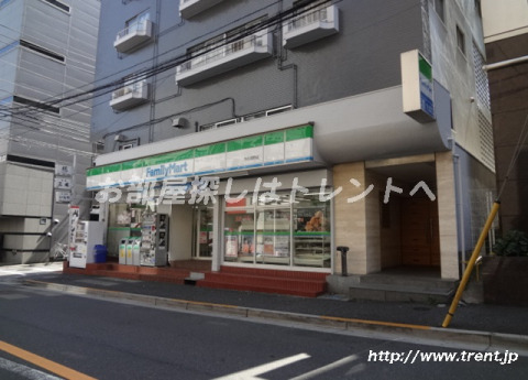 コンビニ　ファミリーマート市谷田町店（コンビニ）まで160m