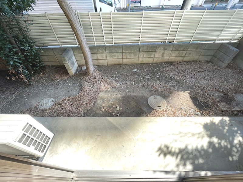 バルコニー　※別号室の参考写真になります。