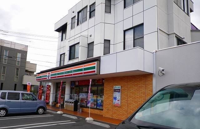 コンビニ　セブンイレブン裾野稲荷店（コンビニ）まで600m