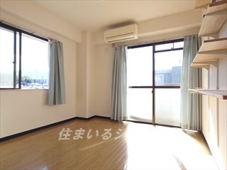 居室・リビング　エアコン付き
