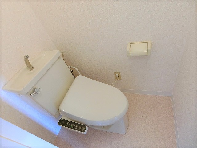 トイレ　同タイプのイメージ写真となります。