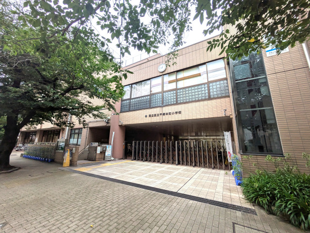 小学校　足立区立千寿本町小学校（小学校）まで450m