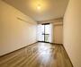 居室・リビング　落ち着いた雰囲気のお部屋です