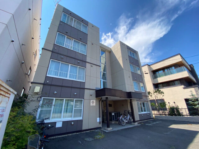 建物外観　札幌市北区麻生町「オルセ麻生」